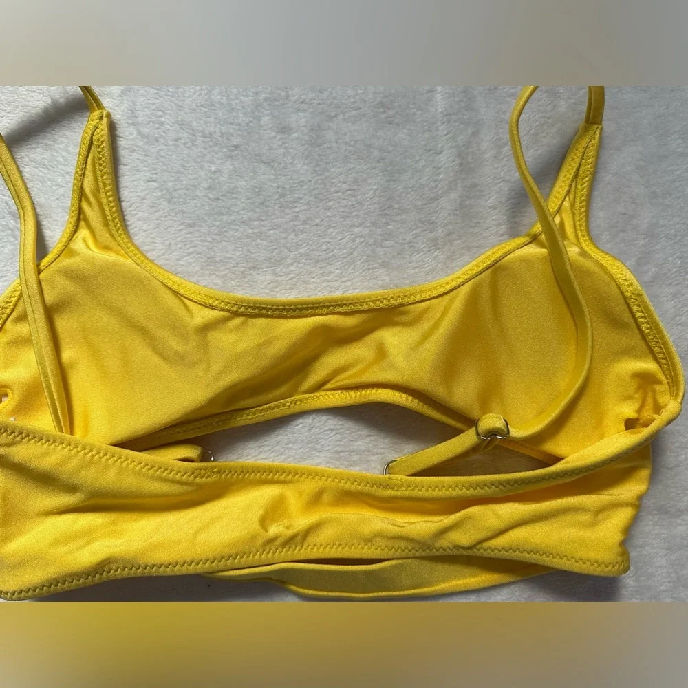 Amazon Yellow Cutout High Leg Bikini Size Medium NWOT